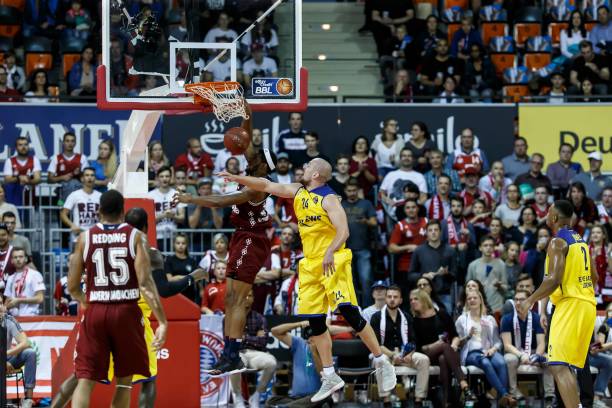 都显得格外 都显得格外