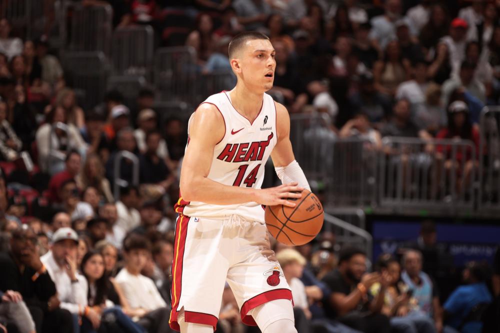 仅展示了足 仅展示了足