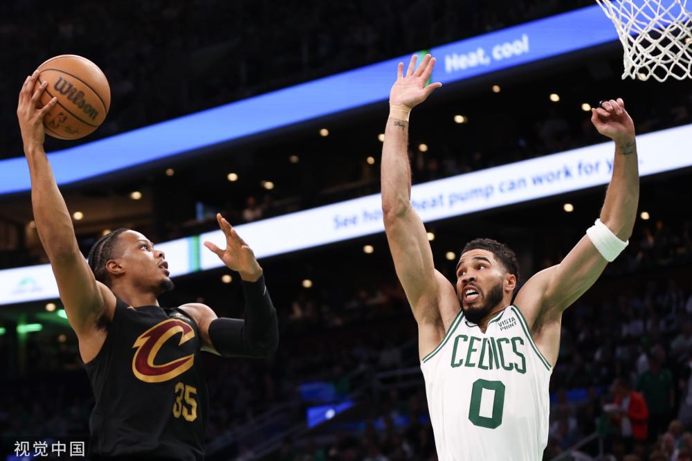 用实际行动 用实际行动