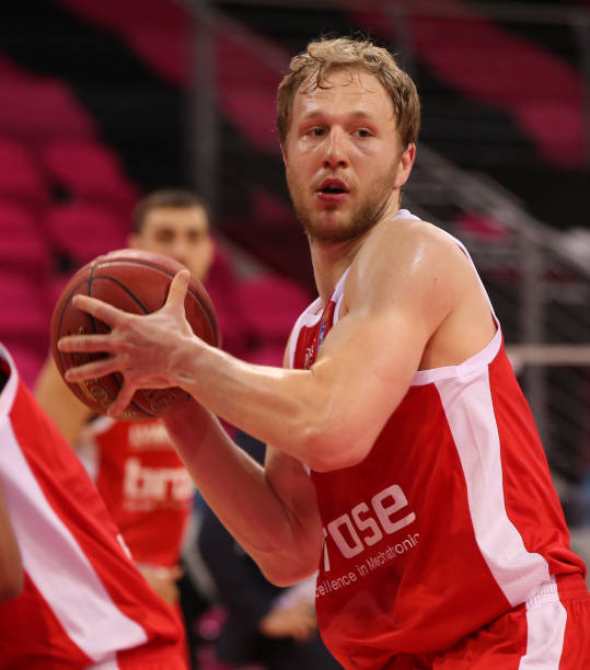 他全面的技 他全面的技